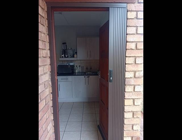 2 BEDROOM APARTMENT FOR SALE IN THE ORCHARDS